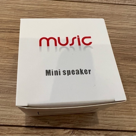 NWT Blue Portable Mini Speaker - Picture 8 of 10